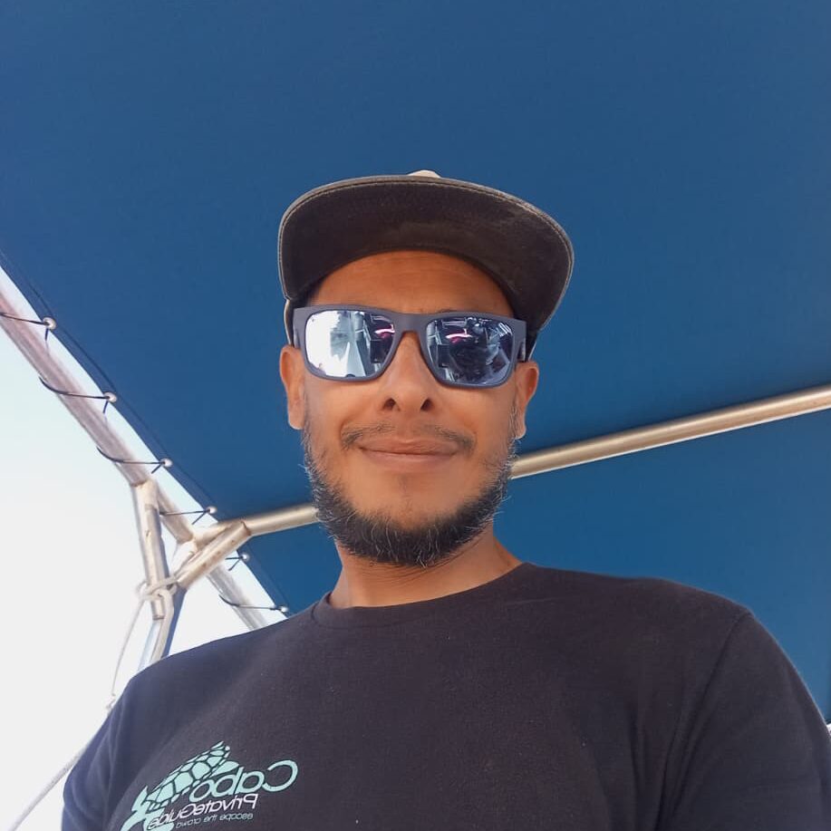 Javier Torres - Marine Biologist & PADI Master Scuba Diver Trainer