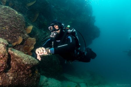 mastering neutral buoyancy while scuba diving